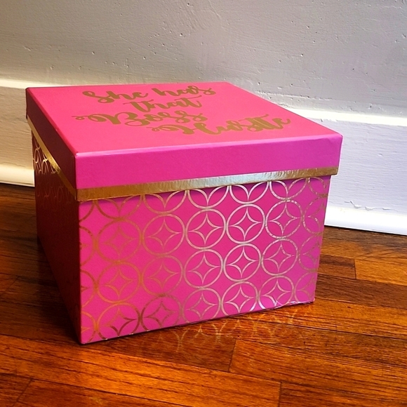 ⭐️🎉H.P.🎉 Decorative She's Got That Boss Hustle Pink and Gold Storage Box - Picture 2 of 5